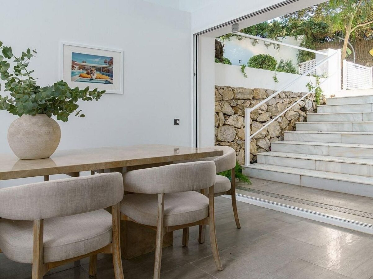 Contemporary villa with pool and guest house in Aloha, Nueva Andalucia, Marbella