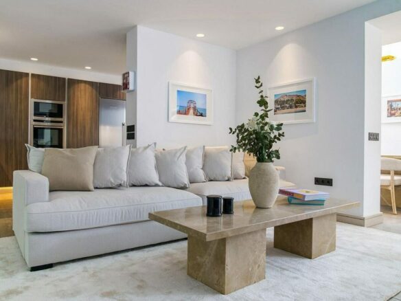 Contemporary villa with pool and guest house in Aloha, Nueva Andalucia, Marbella