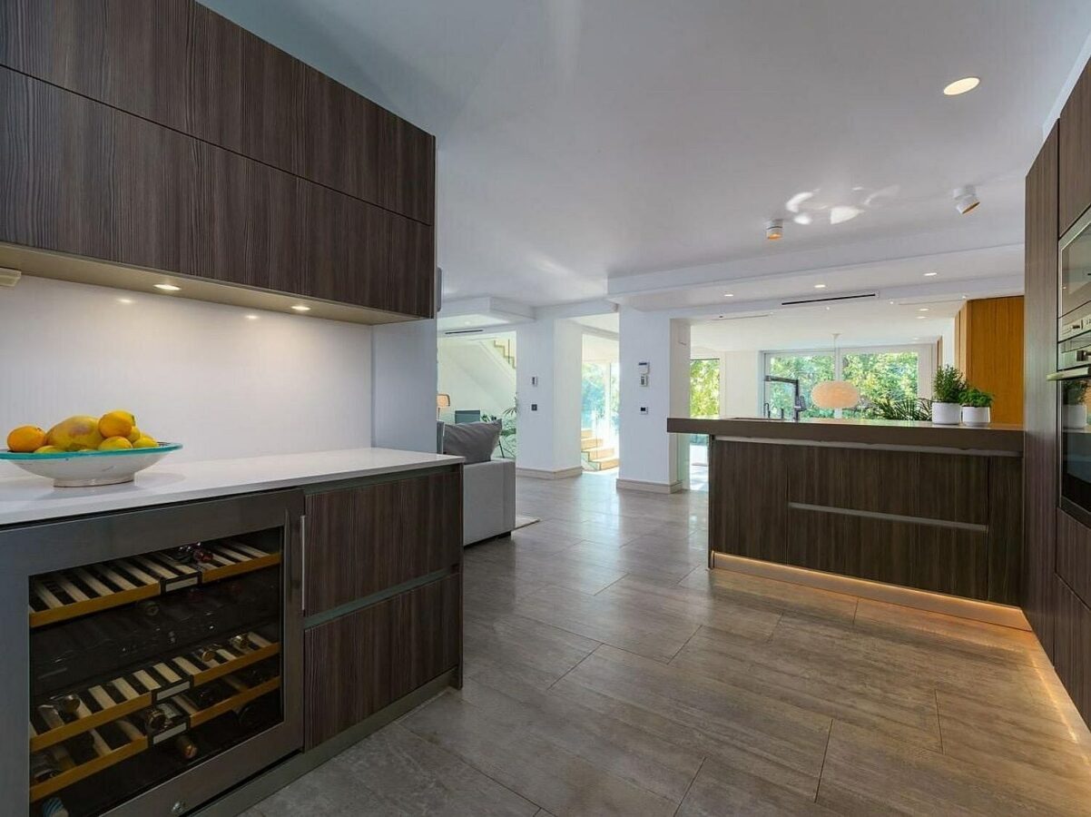Contemporary villa with pool and guest house in Aloha, Nueva Andalucia, Marbella