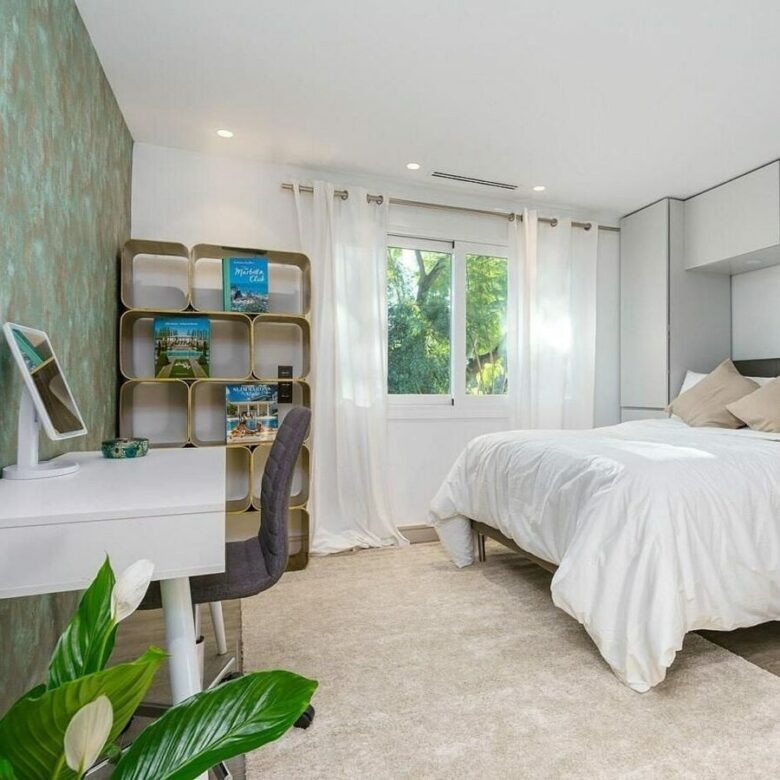 Contemporary villa with pool and guest house in Aloha, Nueva Andalucia, Marbella