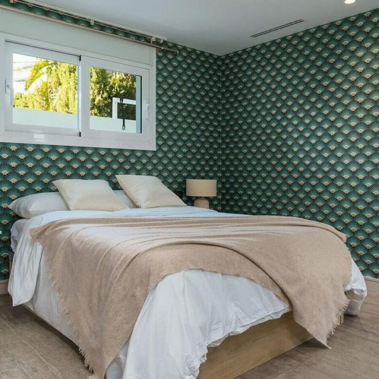 Contemporary villa with pool and guest house in Aloha, Nueva Andalucia, Marbella