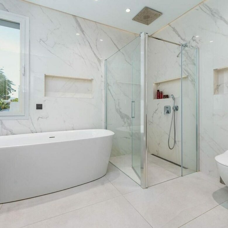 Contemporary villa with pool and guest house in Aloha, Nueva Andalucia, Marbella