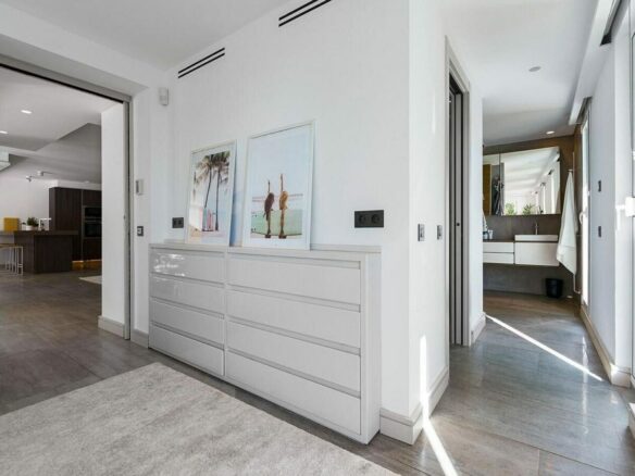 Contemporary villa with pool and guest house in Aloha, Nueva Andalucia, Marbella