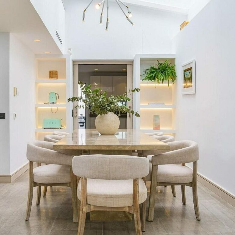 Contemporary villa with pool and guest house in Aloha, Nueva Andalucia, Marbella