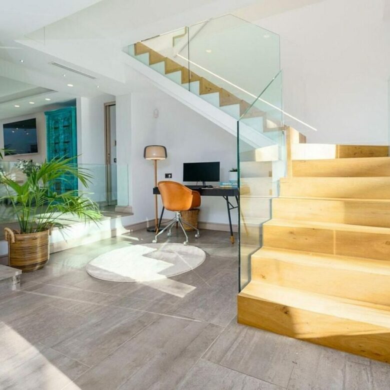 Contemporary villa with pool and guest house in Aloha, Nueva Andalucia, Marbella