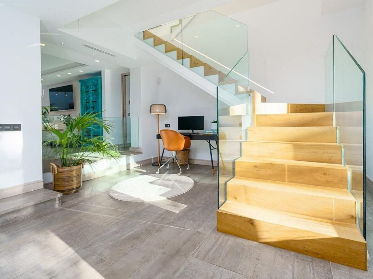 Contemporary villa with pool and guest house in Aloha, Nueva Andalucia, Marbella
