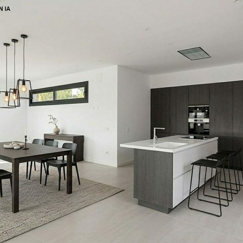 Contemporary villa with pool near Santa Maria Golf in Elviria, Marbella