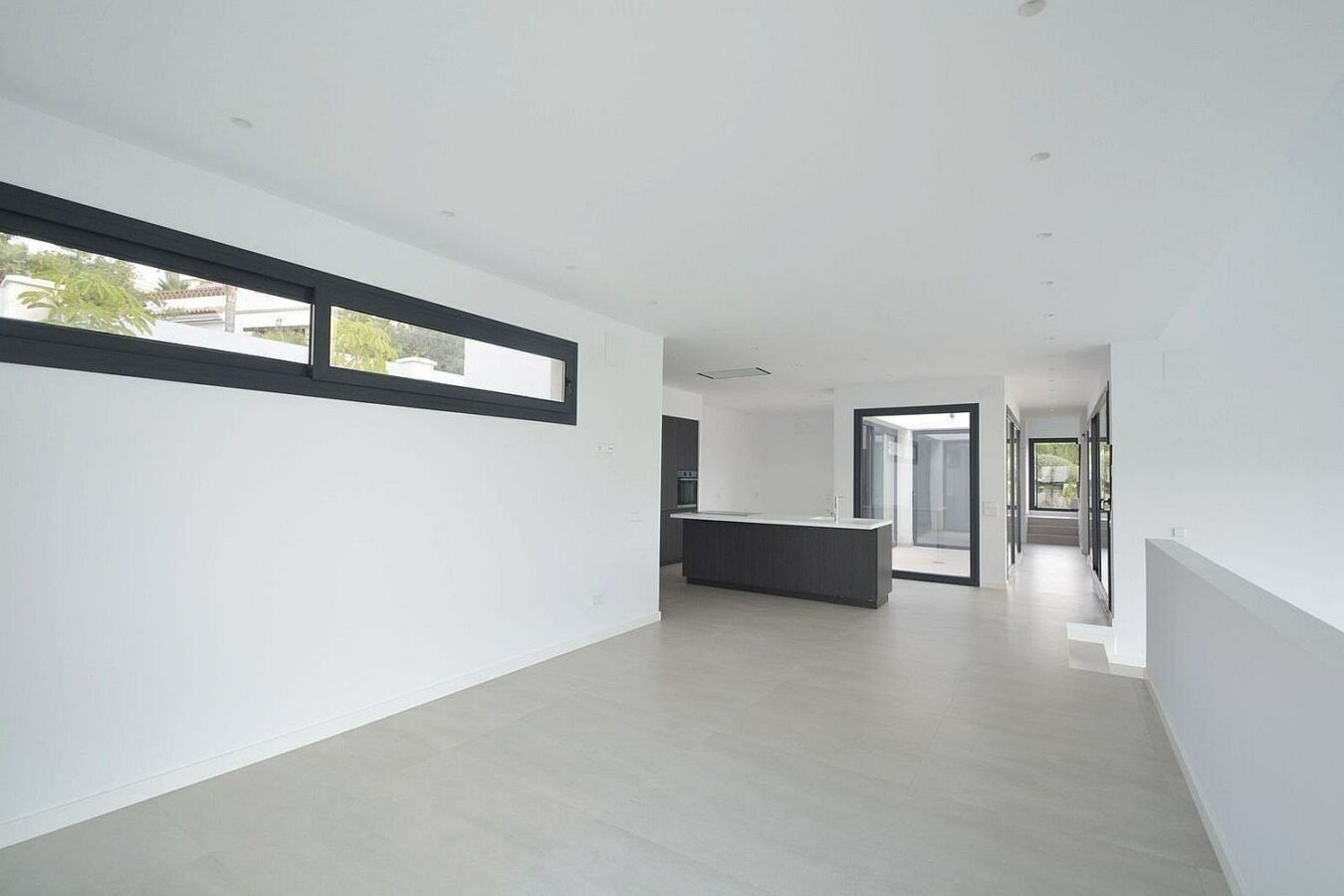 Contemporary villa with pool near Santa Maria Golf in Elviria, Marbella