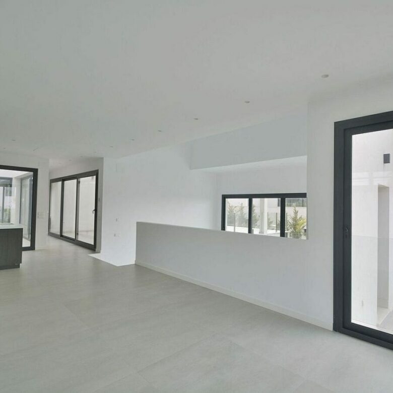 Contemporary villa with pool near Santa Maria Golf in Elviria, Marbella