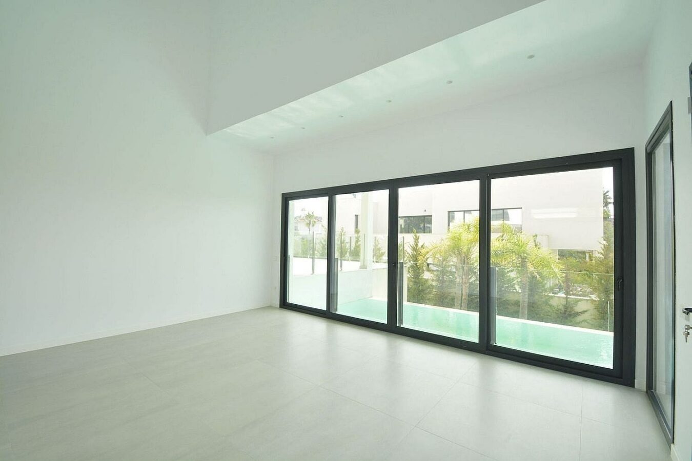 Contemporary villa with pool near Santa Maria Golf in Elviria, Marbella