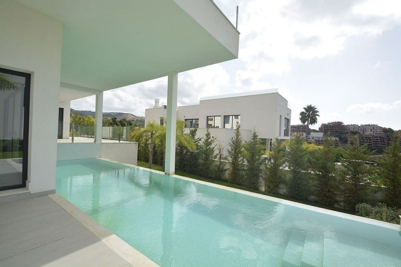 Contemporary villa with pool near Santa Maria Golf in Elviria, Marbella