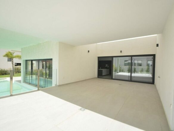 Contemporary villa with pool near Santa Maria Golf in Elviria, Marbella