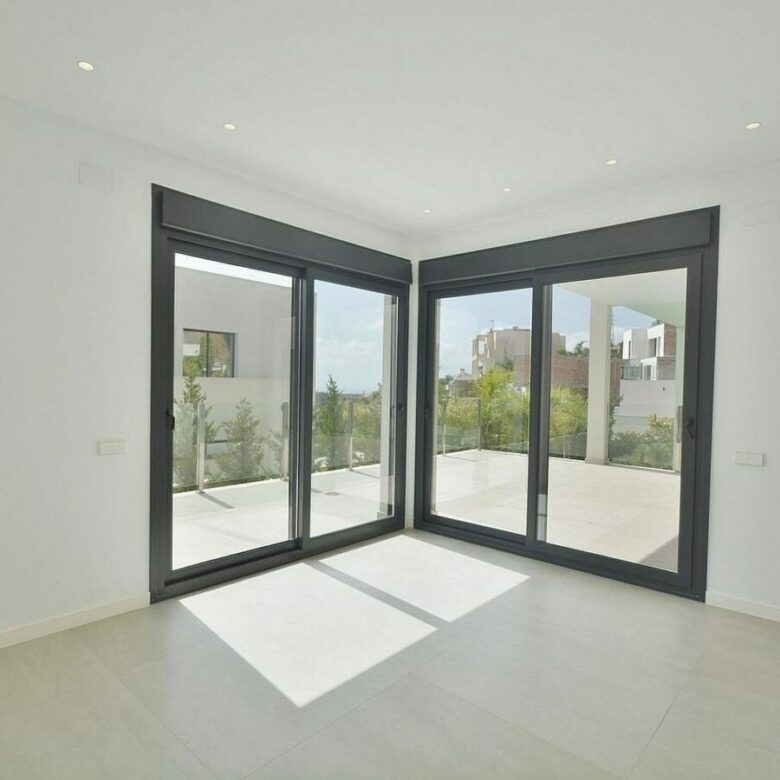 Contemporary villa with pool near Santa Maria Golf in Elviria, Marbella