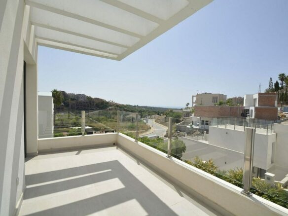 Contemporary villa with pool near Santa Maria Golf in Elviria, Marbella