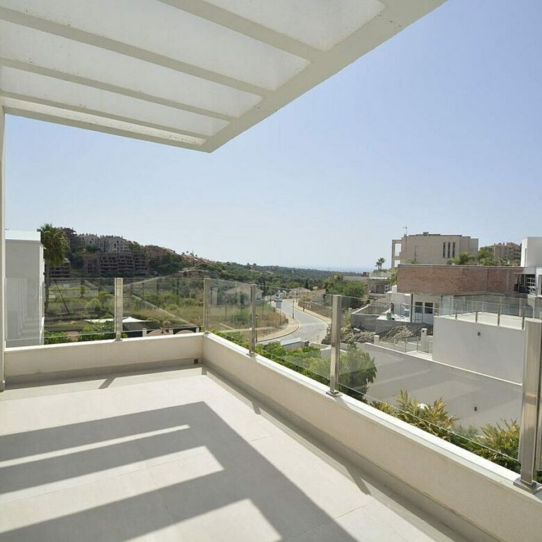 Contemporary villa with pool near Santa Maria Golf in Elviria, Marbella