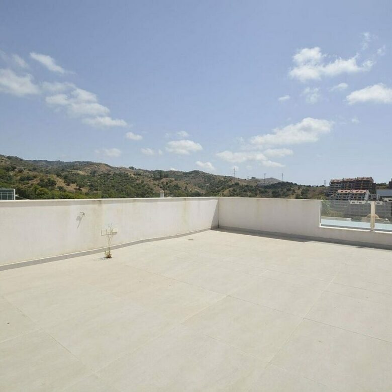 Contemporary villa with pool near Santa Maria Golf in Elviria, Marbella