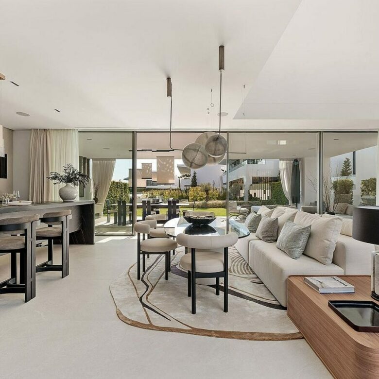 Contemporary villa in gated community Golden Mile Marbella