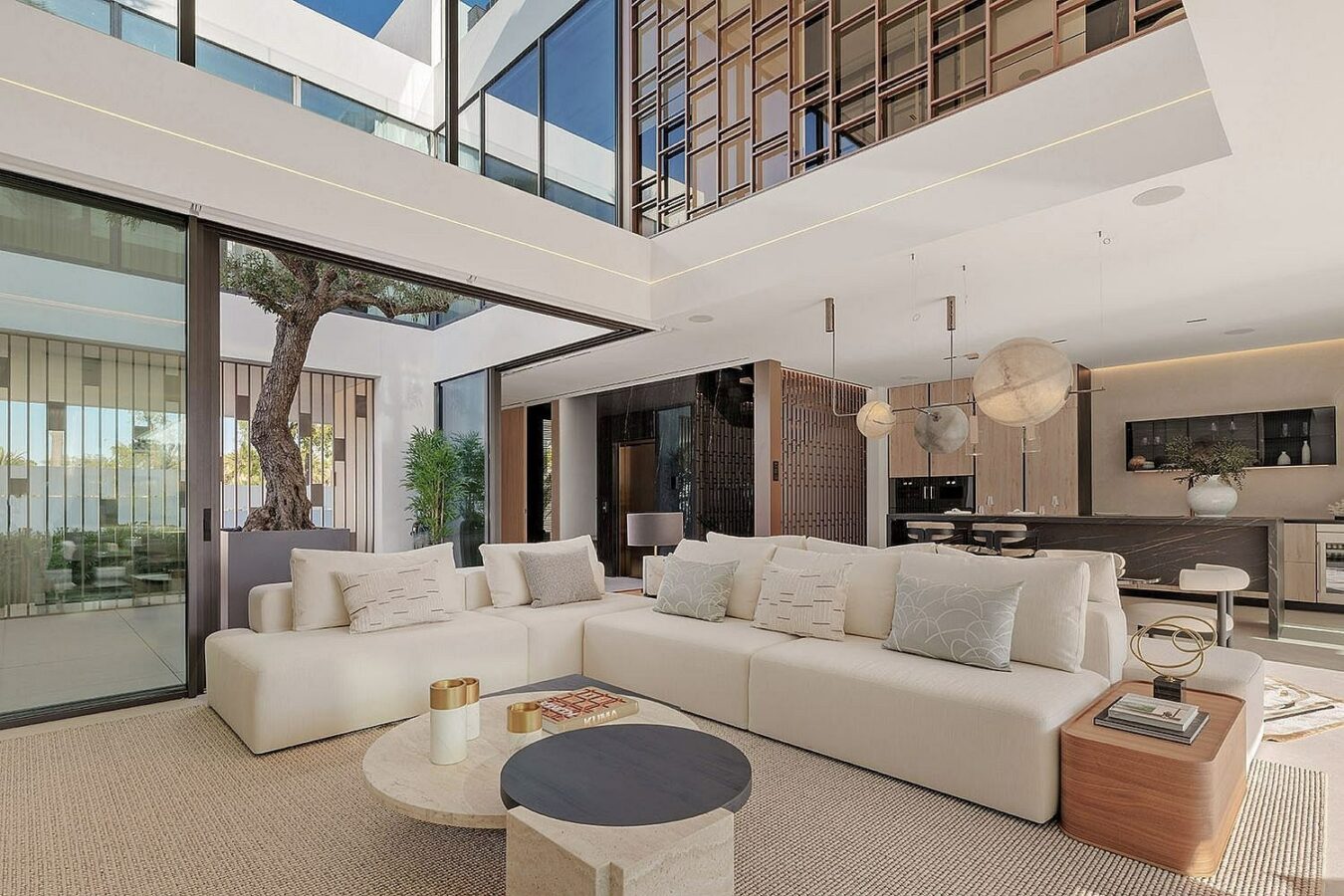 Contemporary villa in gated community Golden Mile Marbella
