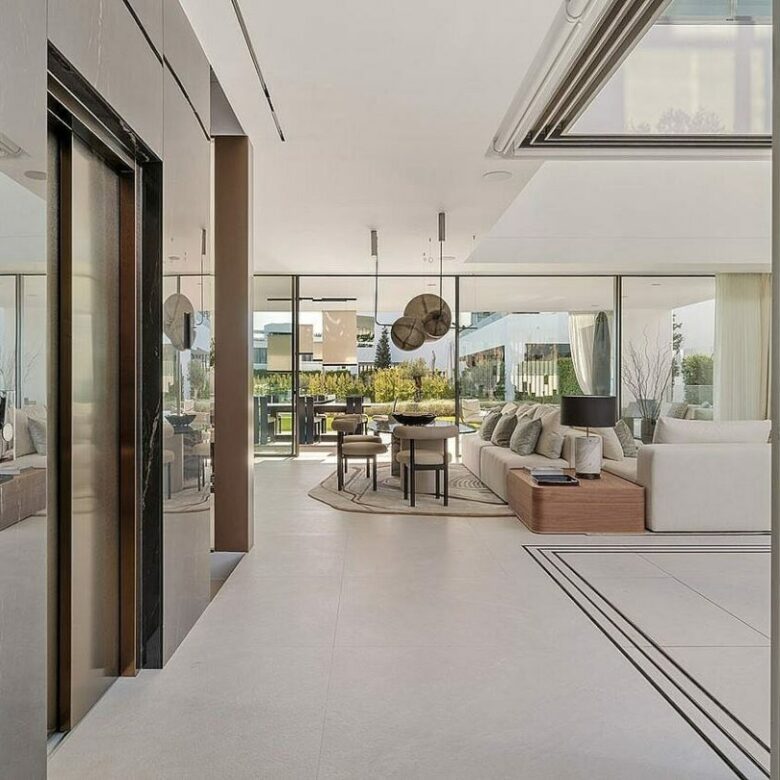 Contemporary villa in gated community Golden Mile Marbella