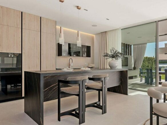 Contemporary villa in gated community Golden Mile Marbella
