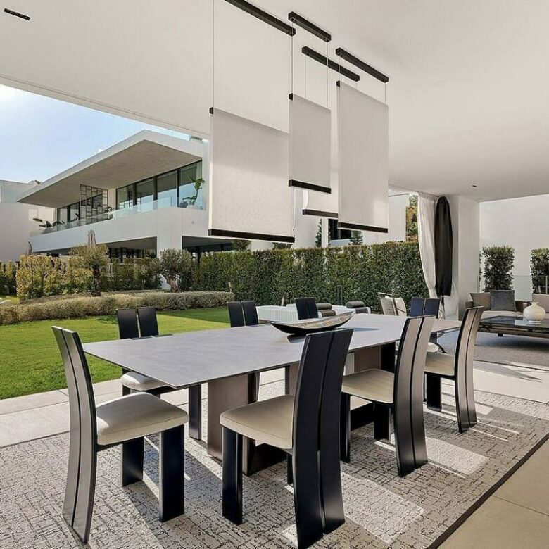 Contemporary villa in gated community Golden Mile Marbella