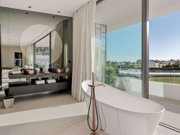 Contemporary villa in gated community Golden Mile Marbella