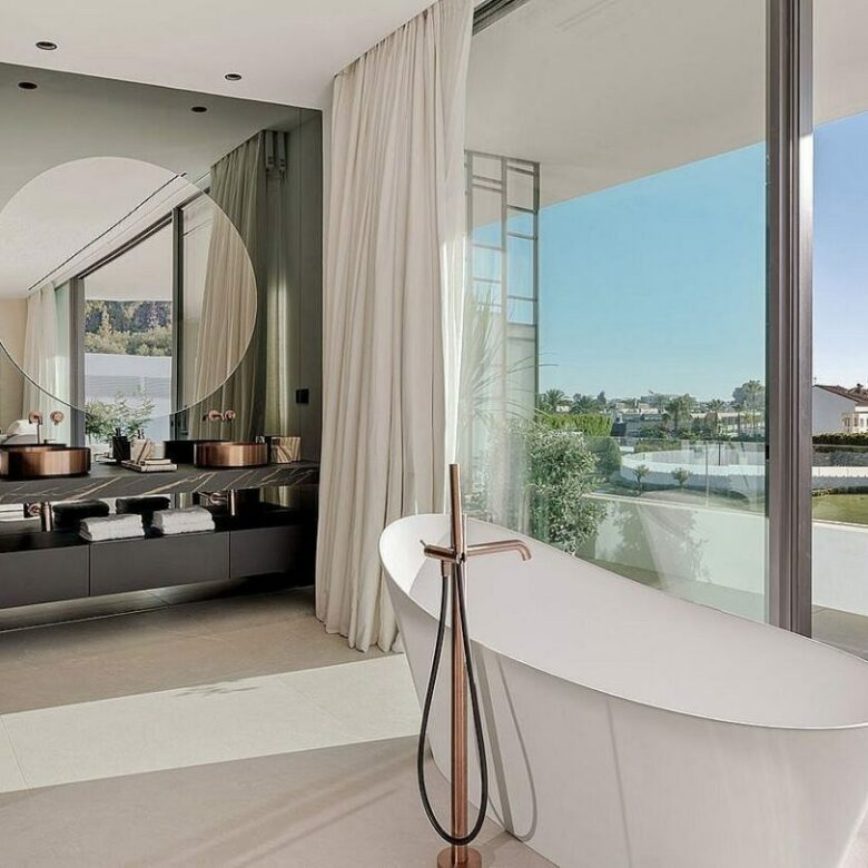Contemporary villa in gated community Golden Mile Marbella