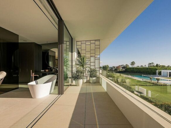 Contemporary villa in gated community Golden Mile Marbella
