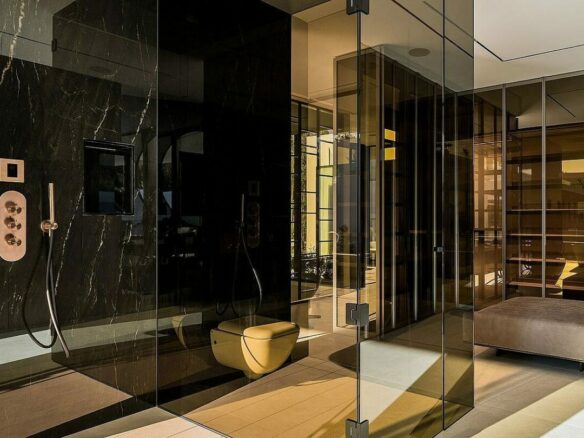Contemporary villa in gated community Golden Mile Marbella
