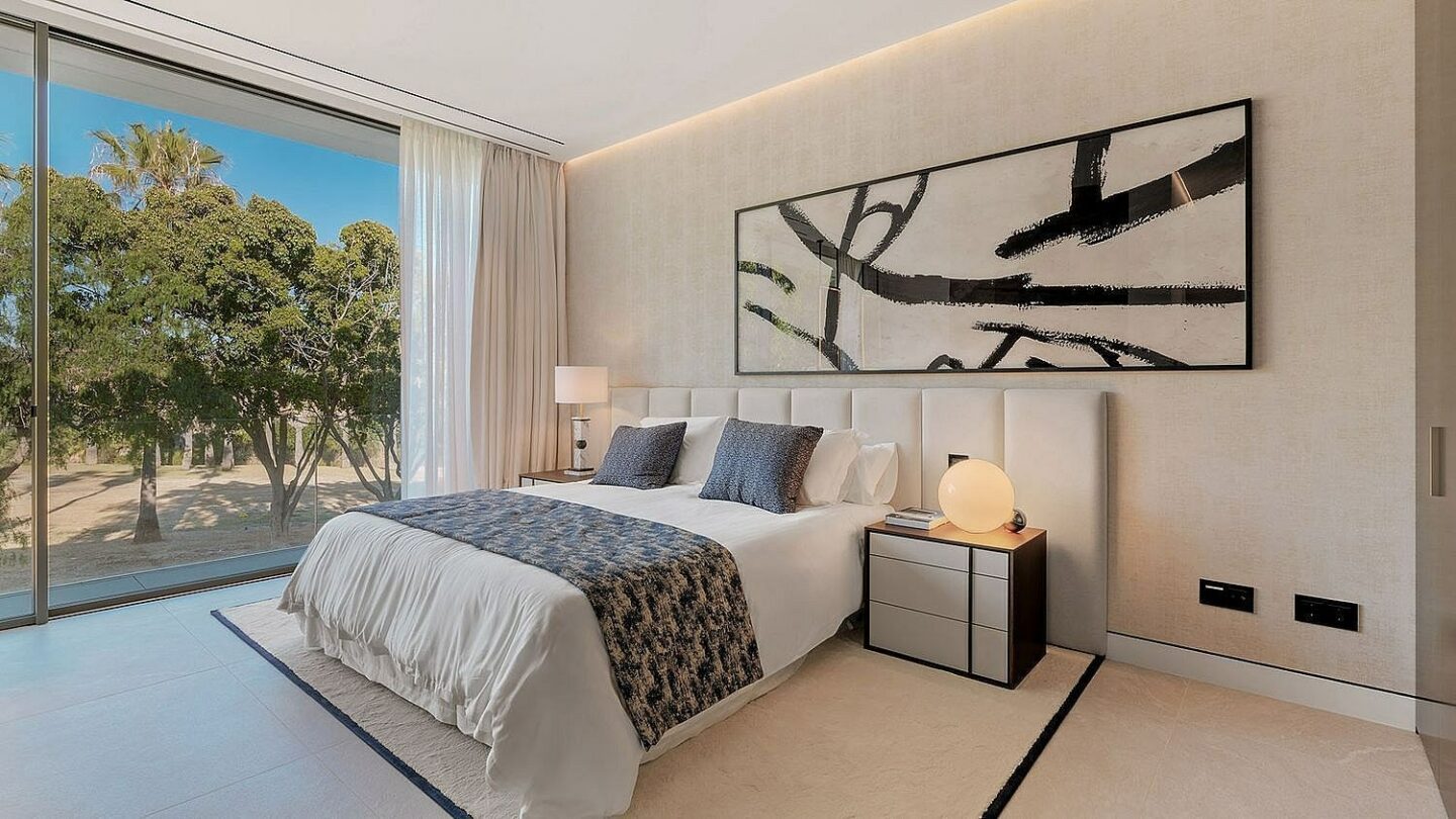 Contemporary villa in gated community Golden Mile Marbella