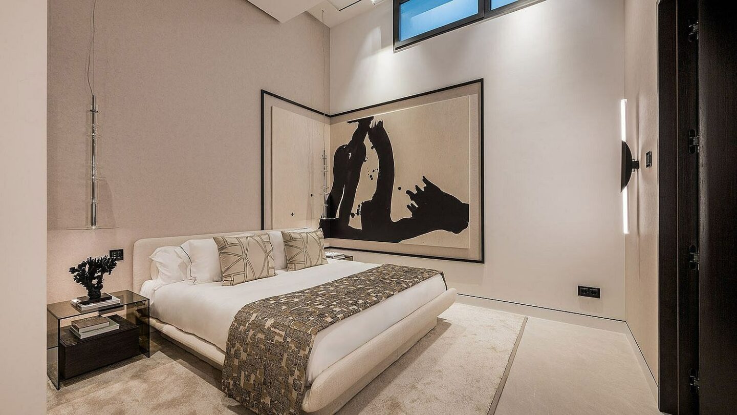 Contemporary villa in gated community Golden Mile Marbella