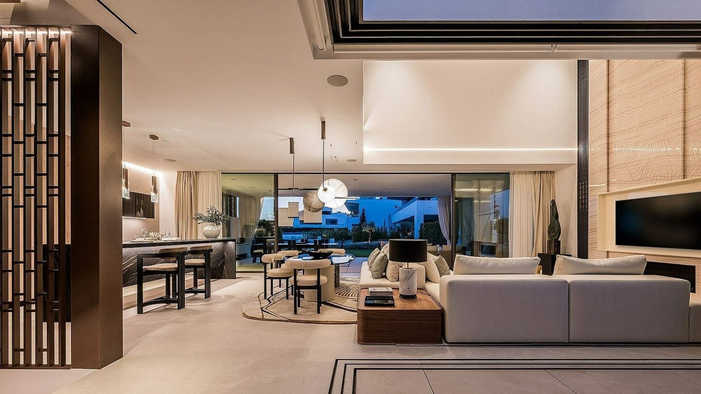 Contemporary villa in gated community Golden Mile Marbella