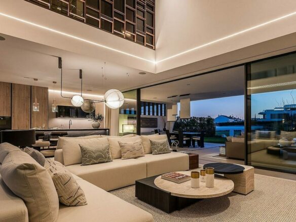 Contemporary villa in gated community Golden Mile Marbella