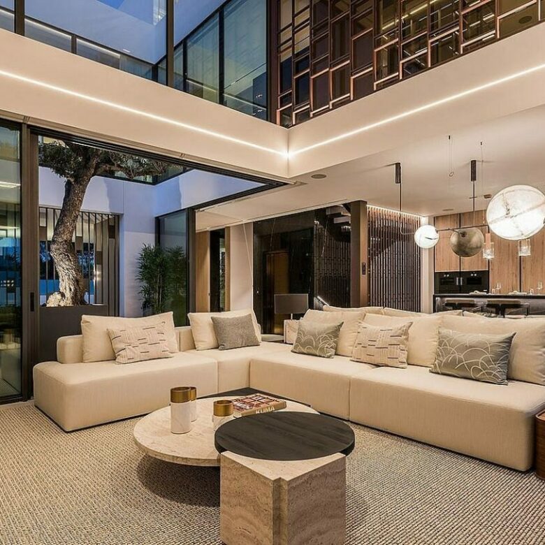 Contemporary villa in gated community Golden Mile Marbella