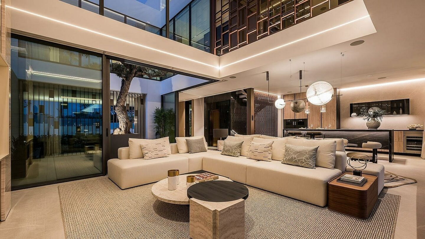 Contemporary villa in gated community Golden Mile Marbella