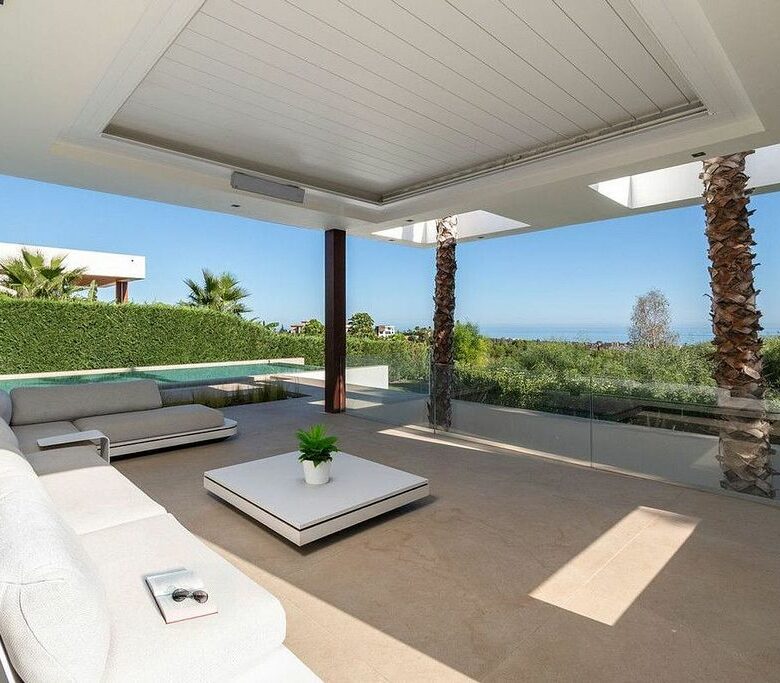 Contemporary villa for sale Los Flamingos Golf Benahavis