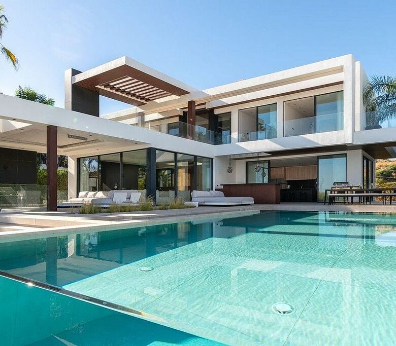 Contemporary villa for sale Los Flamingos Golf Benahavis