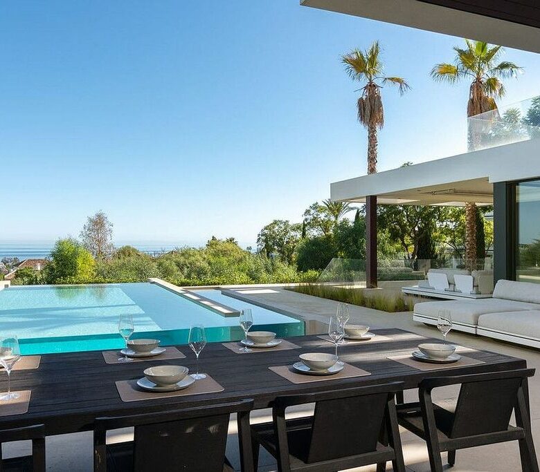 Contemporary villa for sale Los Flamingos Golf Benahavis