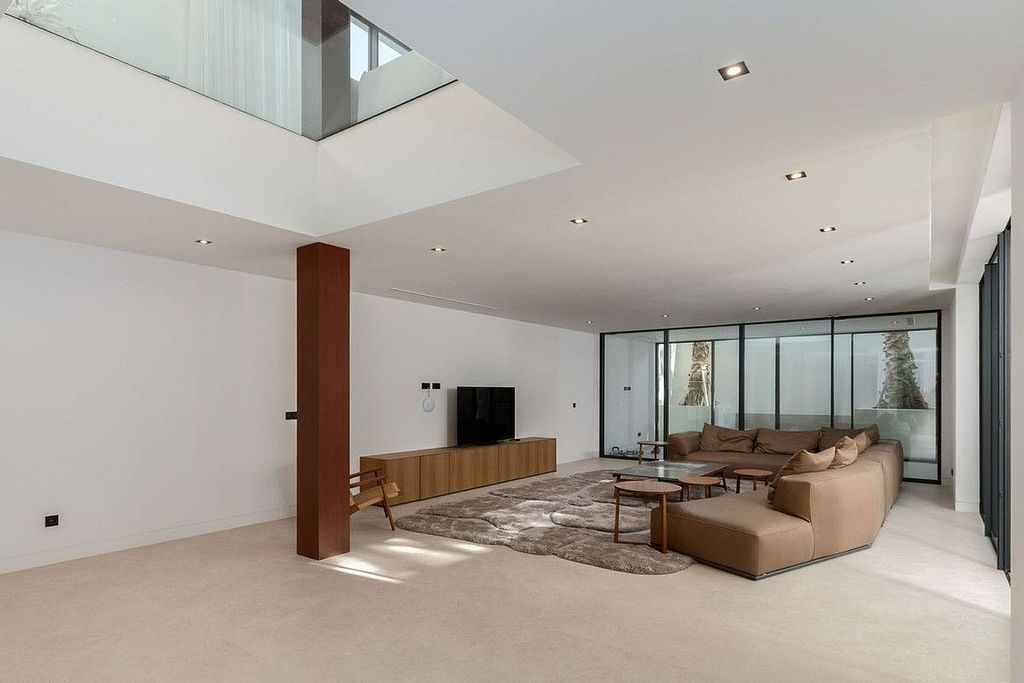 Contemporary villa for sale Los Flamingos Golf Benahavis