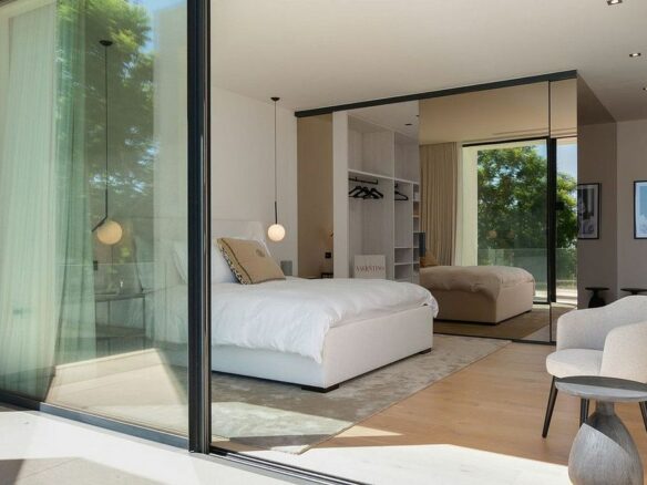 Contemporary villa for sale Los Flamingos Golf Benahavis