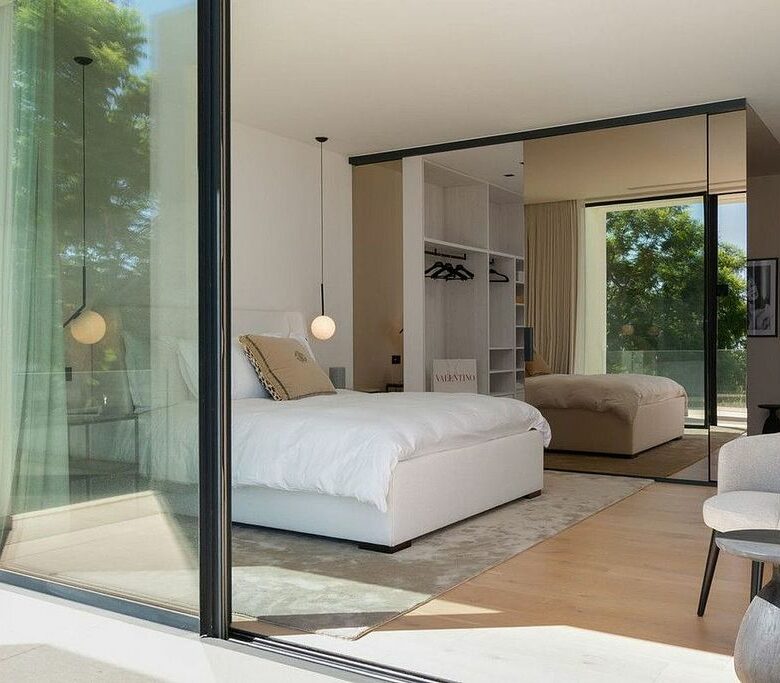 Contemporary villa for sale Los Flamingos Golf Benahavis