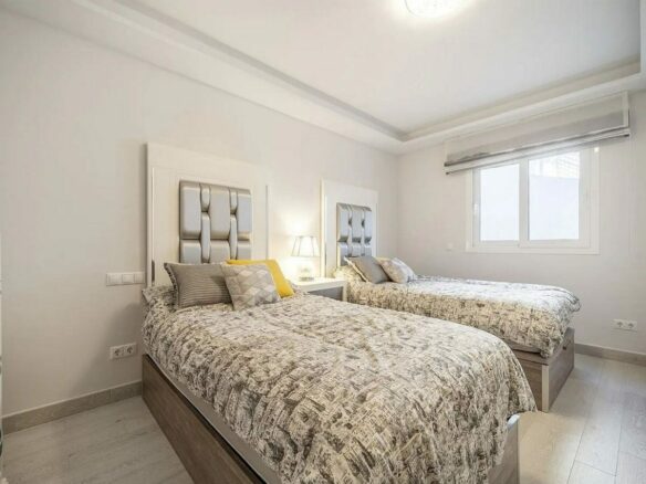 Contemporary villa with rooftop terrace and sea views in Nueva Andalucia, Marbella
