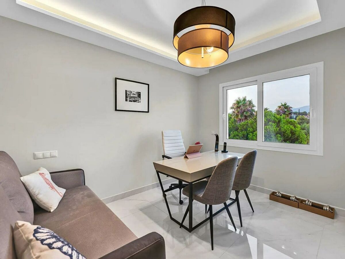 Contemporary villa with rooftop terrace and sea views in Nueva Andalucia, Marbella