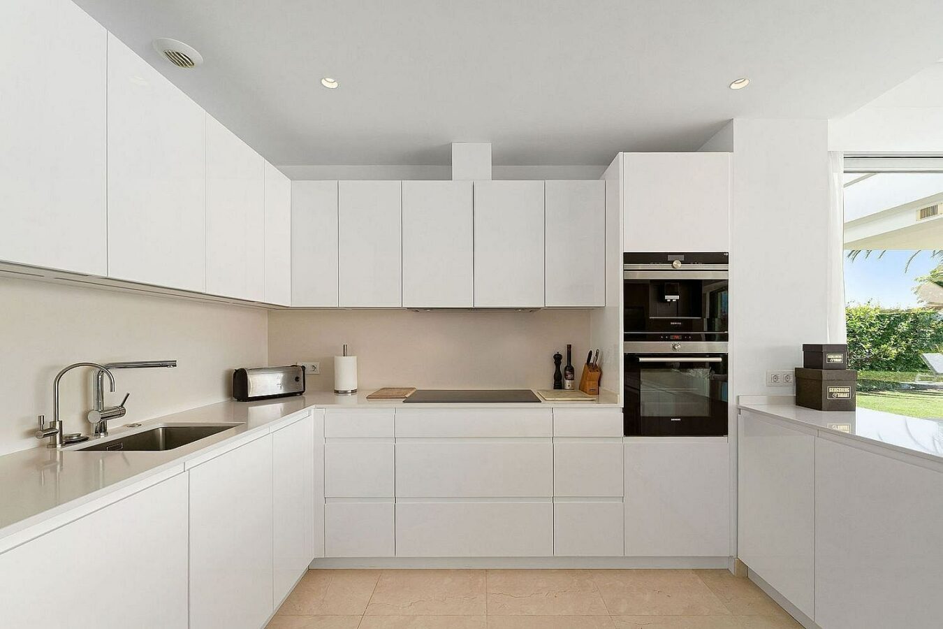 West-facing contemporary villa with pool in a gated community, Rio Real, Marbella East