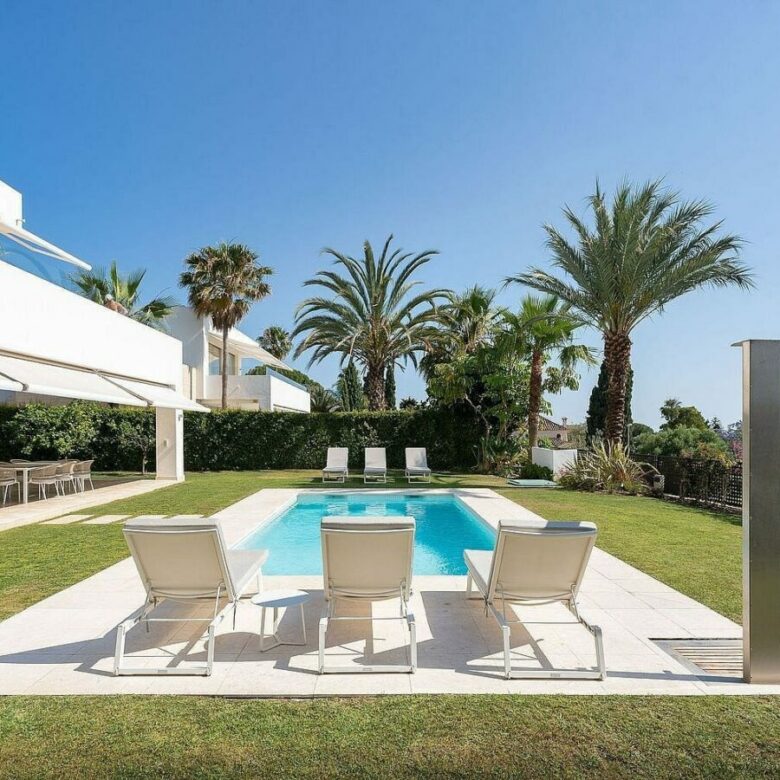 West-facing contemporary villa with pool in a gated community, Rio Real, Marbella East