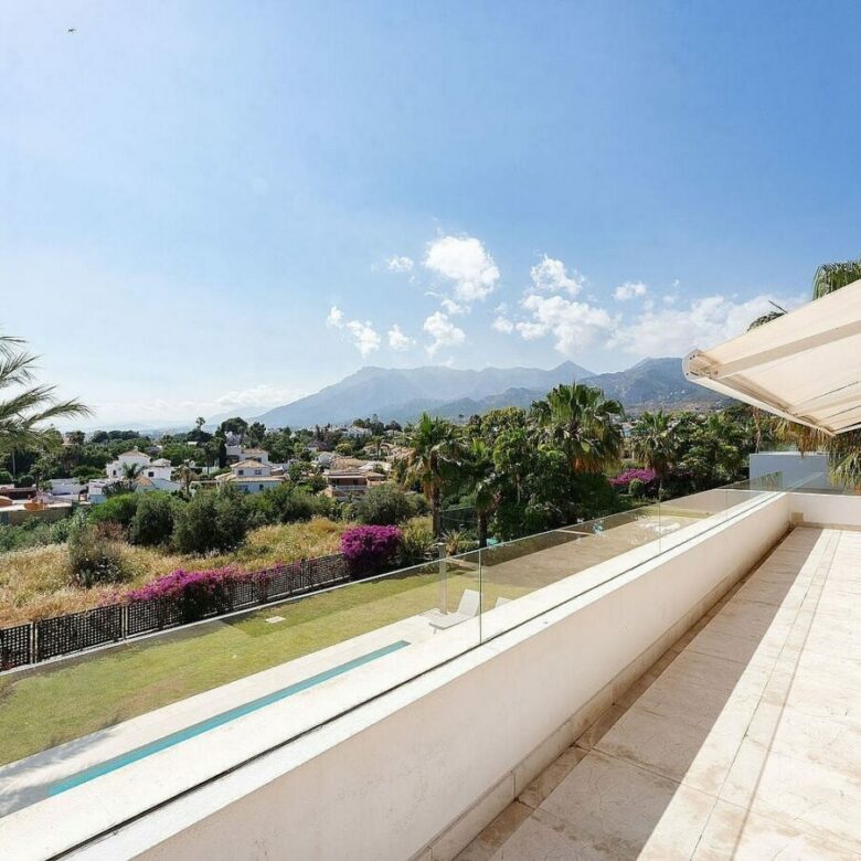 West-facing contemporary villa with pool in a gated community, Rio Real, Marbella East