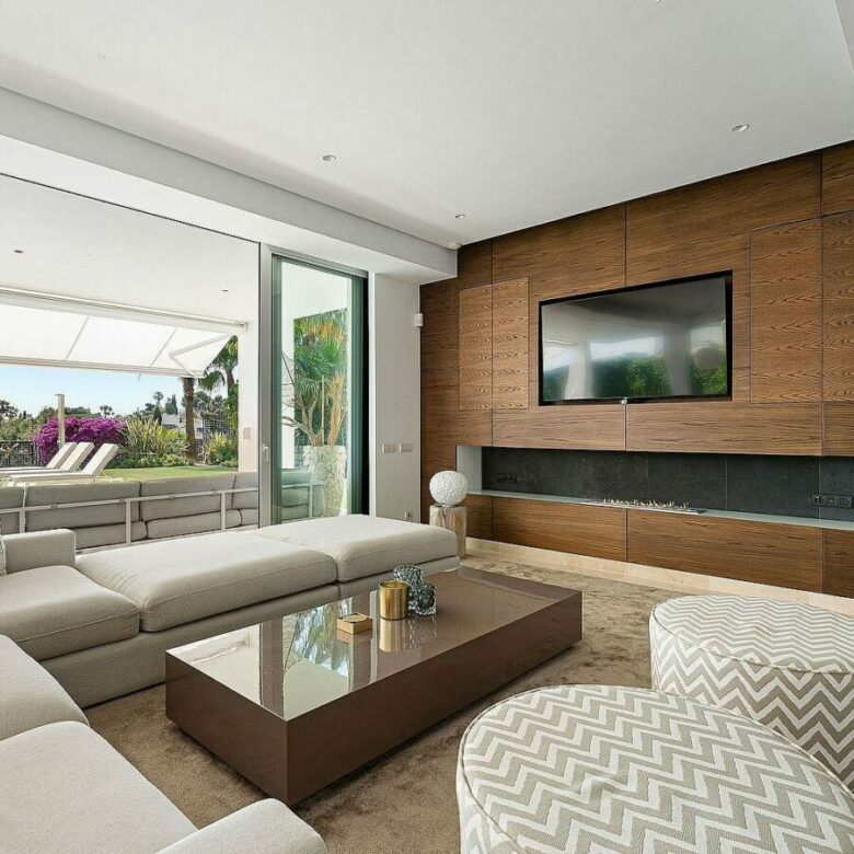 West-facing contemporary villa with pool in a gated community, Rio Real, Marbella East