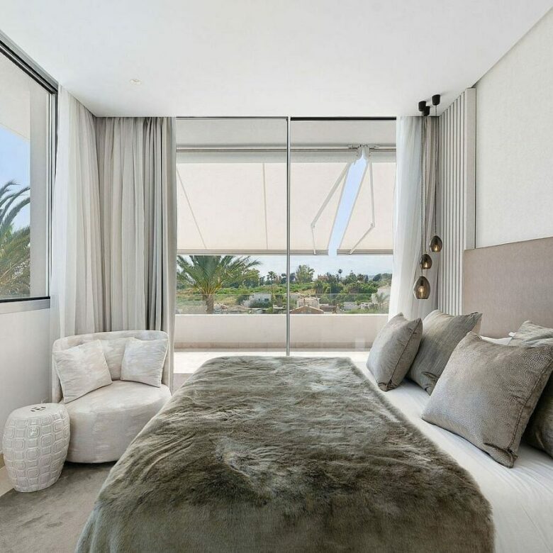 West-facing contemporary villa with pool in a gated community, Rio Real, Marbella East