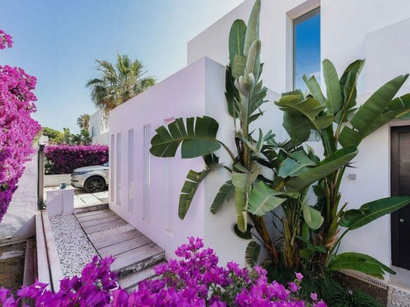 West-facing contemporary villa with pool in a gated community, Rio Real, Marbella East