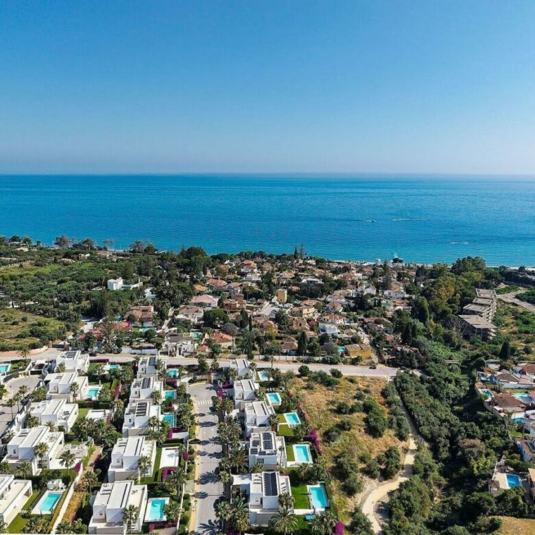 West-facing contemporary villa with pool in a gated community, Rio Real, Marbella East